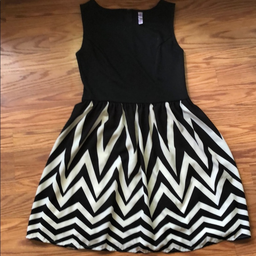 Xhilaration small layered dress, barely worn